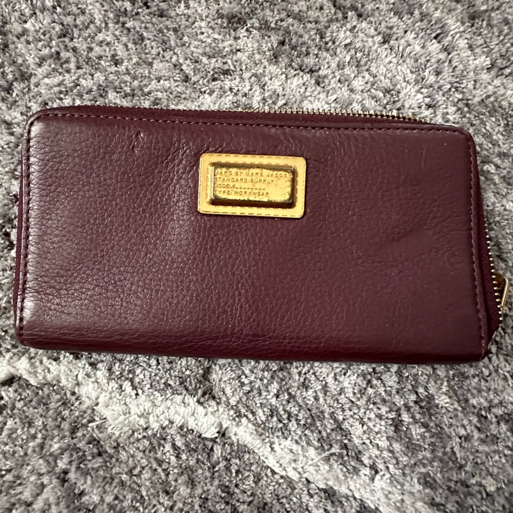 Marc Jacob’s Wallet (Burgundy Leather)